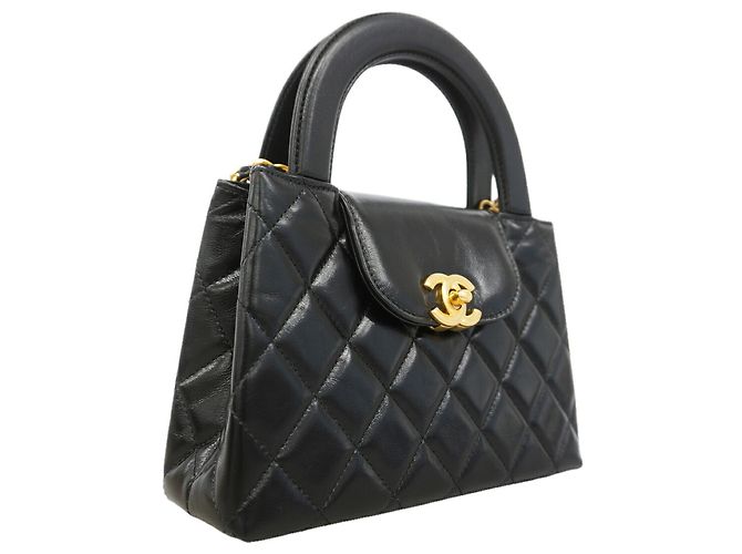 Chanel Matelassé Schultertasche mit Kette - Ansicht 2