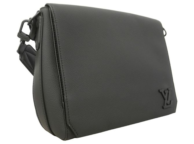 Sac à épaule Louis Vuitton Aerogram - vue 2