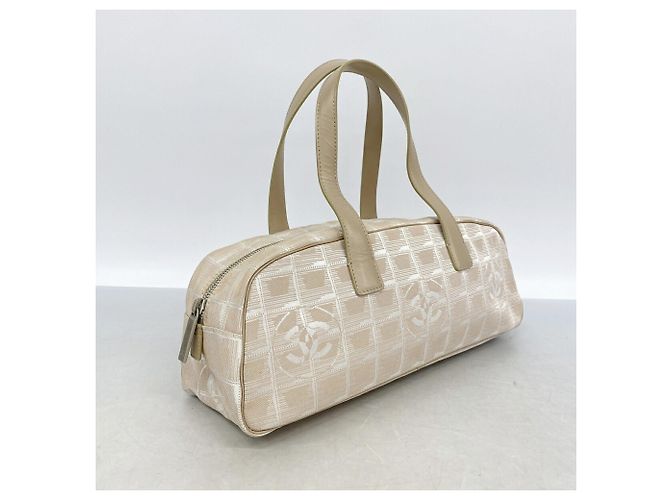 Borsa a mano Chanel New Travel in nylon beige - vista 2