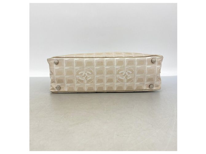 Borsa a mano Chanel New Travel in nylon beige - vista 3