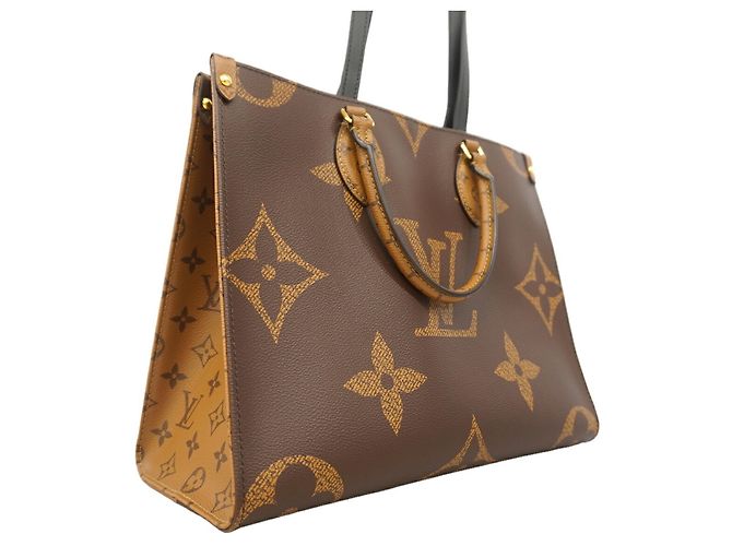 Borsa Tote Louis Vuitton Monogram Giant Reverse OnTheGo MM - vista 2