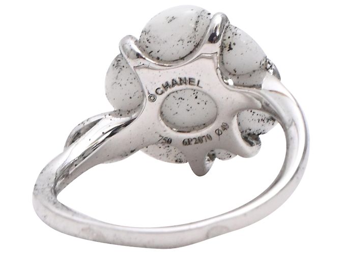 Timeless Anello Chanel Camelia in oro bianco - vista 4