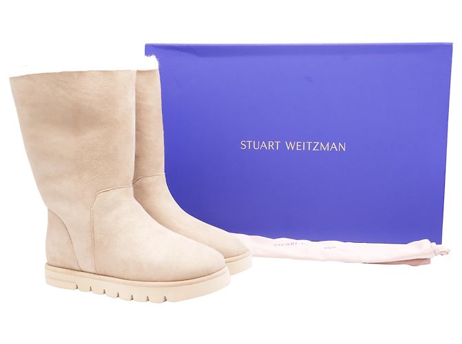 Stuart Weitzman Cozy Boot aus Wildleder in Tan - Ansicht 6