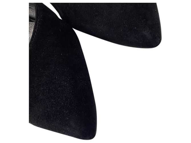 Décolleté a punta con frange Stuart Weitzman in camoscio nero - vista 11