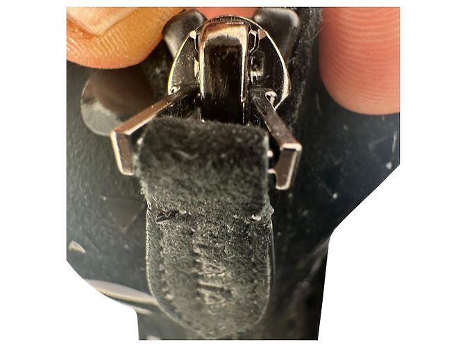 Alaïa Vienne Stiefel aus schwarzem Wildleder - Ansicht 10