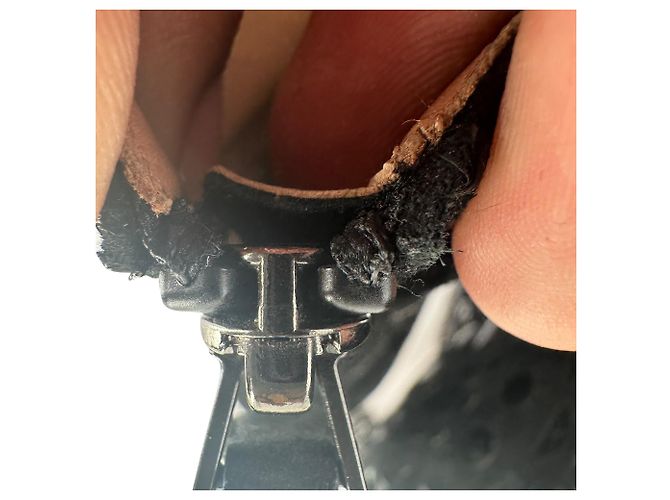 Alaïa Vienne Stiefel aus schwarzem Wildleder - Ansicht 12