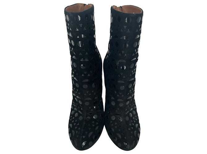 Alaïa Vienne Stiefel aus schwarzem Wildleder - Ansicht 3