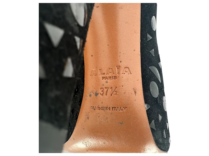 Alaïa Vienne Stiefel aus schwarzem Wildleder - Ansicht 9