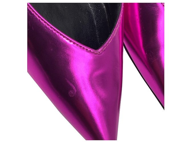Yves Saint Laurent Décolleté a punta Saint Laurent Kiki Mirror in pelle rosa - vista 10