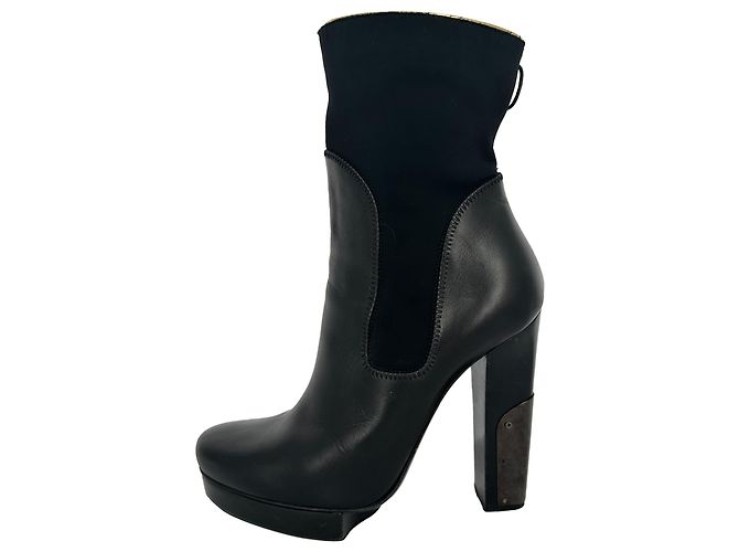 Bottines Lanvin en cuir noir - vue 8