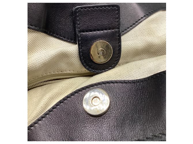 Saco Tote Gucci Sukey Medium em pele preta - vista 15