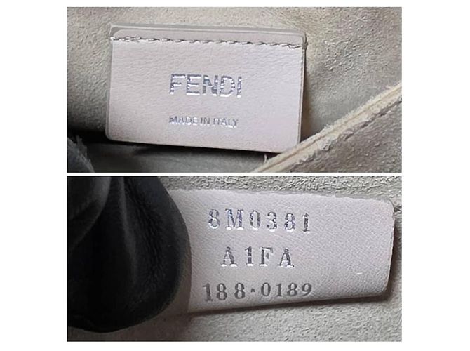 Fendi Signature Kan I Borsa a Spalla Piccola in Pelle Nera - vista 2