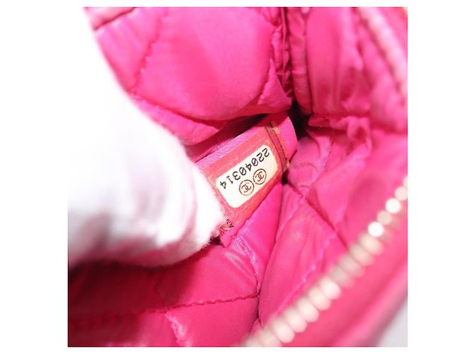 Portamonete CHANEL Matelassé in pelle d'agnello rosa con CC dorato - vista 11