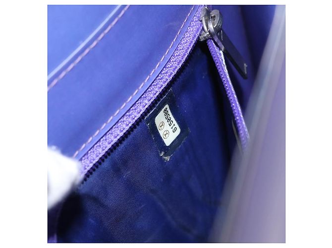 Borsa a tracolla CHANEL Hologram Chain in vinile Viola Argento CC - vista 12