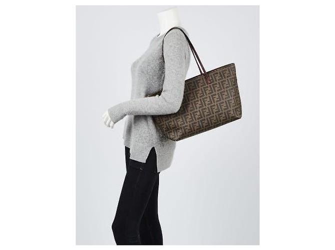 Fendi Small Roll Tote Bag Zucca Canvas Braun - Ansicht 14