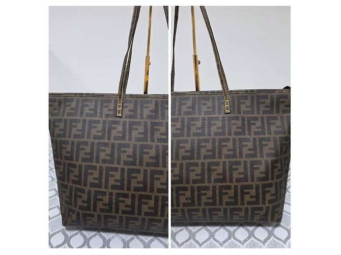 Fendi Zucca Spalmati Small Roll Tote - Marrón y Amarillo - vista 7