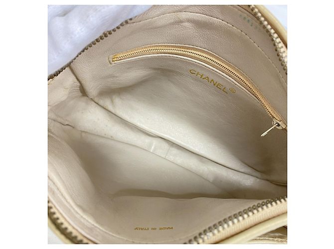 Chanel Matelassé Schultertasche - Ansicht 4