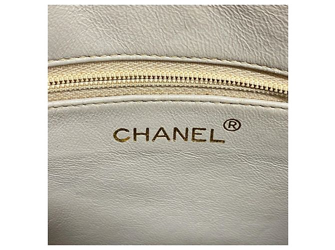 Chanel Matelassé Schultertasche - Ansicht 5