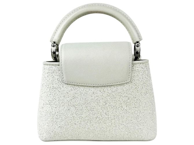 Sac à bandoulière Louis Vuitton Capucines MINI - vue 3