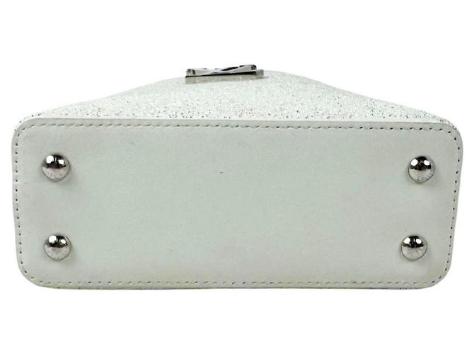 Sac à bandoulière Louis Vuitton Capucines MINI - vue 4