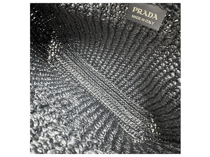 Prada Small Crochet Tote Handbag aus schwarzer Raffia - Ansicht 5