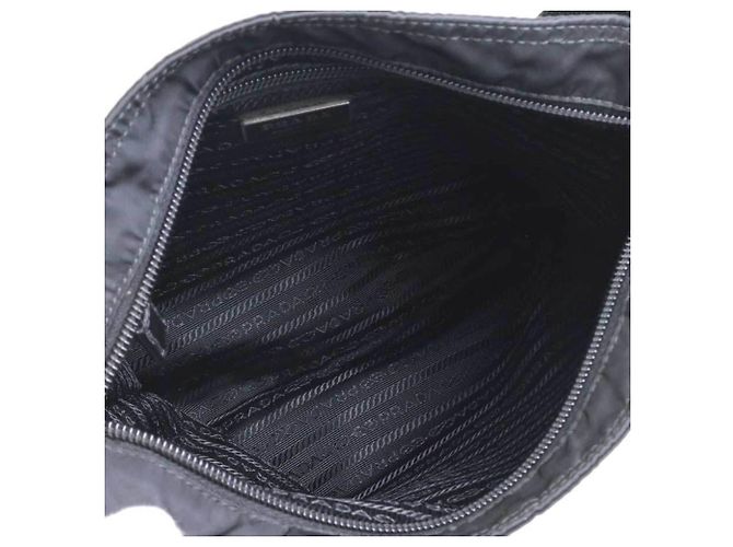 Sac à épaule Prada en nylon - vue 5