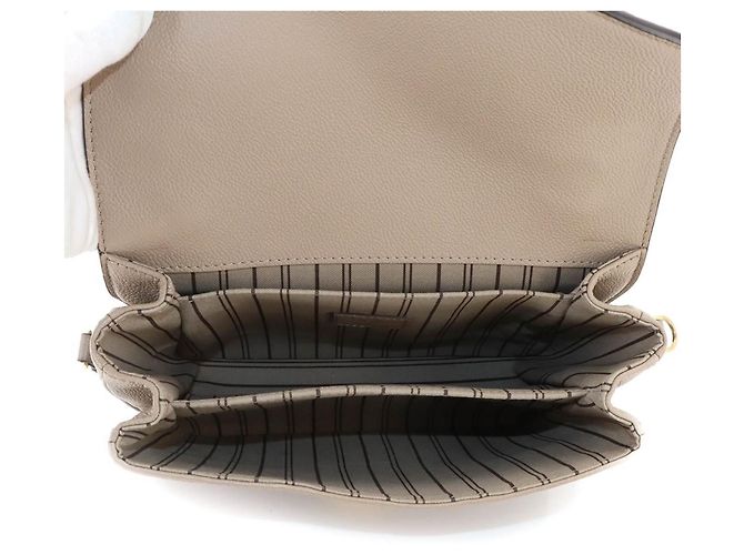 Borsa Louis Vuitton Pochette Metis MM - vista 7
