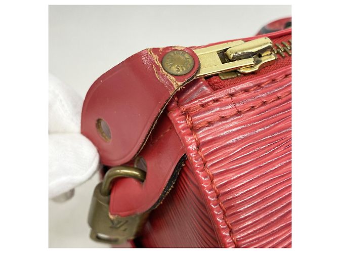 Bolso Louis Vuitton Epi Speedy 25 - vista 9
