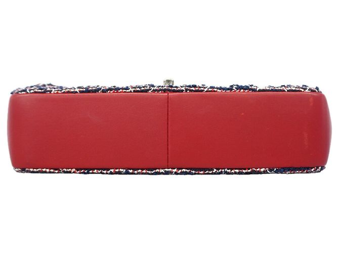 Bolsa de Ombro com Corrente Chanel Matelassé - vista 3