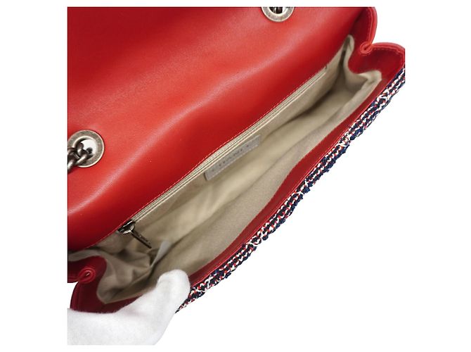 Bolsa de Ombro com Corrente Chanel Matelassé - vista 4