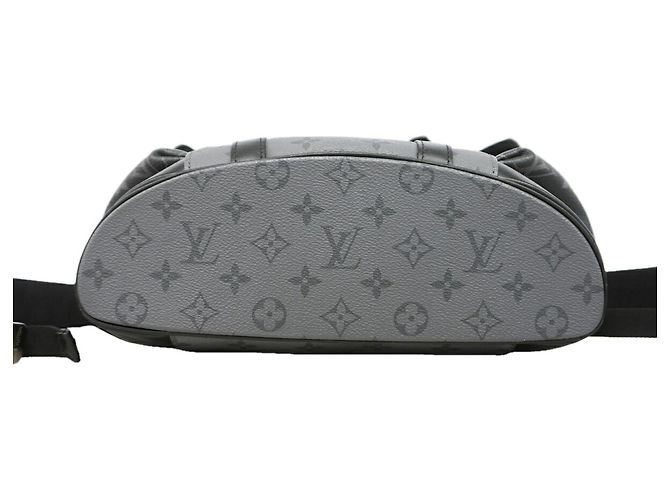 Mochila Louis Vuitton Monogram Eclipse Reverse Christopher PM - vista 3