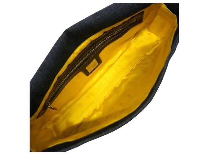 Fendi Mamma Bucket Handtasche - Ansicht 4