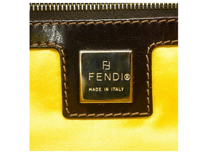 Fendi Mamma Bucket Handtasche - Ansicht 5