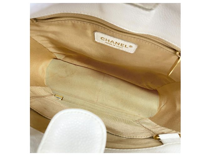 Bolso Tote Chanel Matelassé con Cadena - vista 4