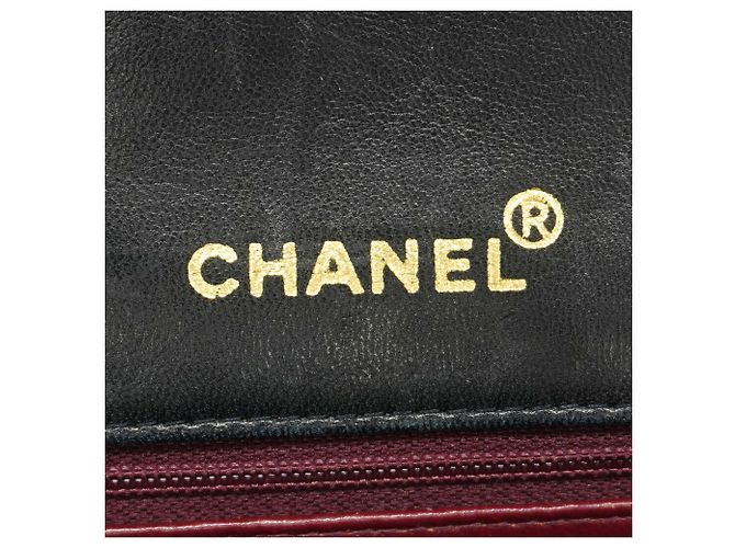 Borsa a tracolla Chanel in pelle d'agnello nera - vista 5