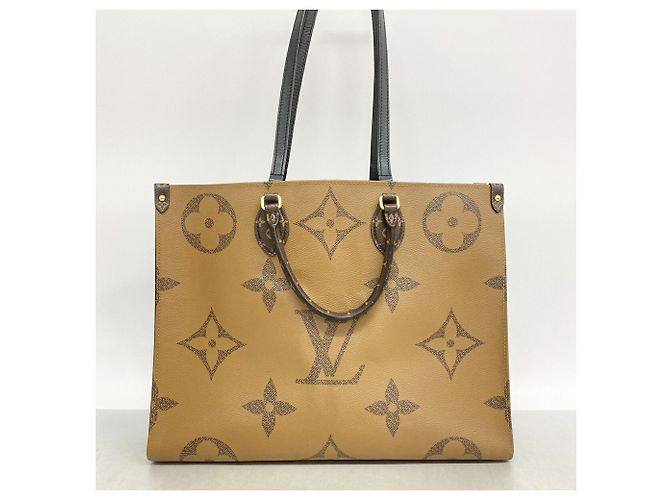 Borsa Tote Louis Vuitton Monogram Giant Reverse OnTheGo GM - vista 11