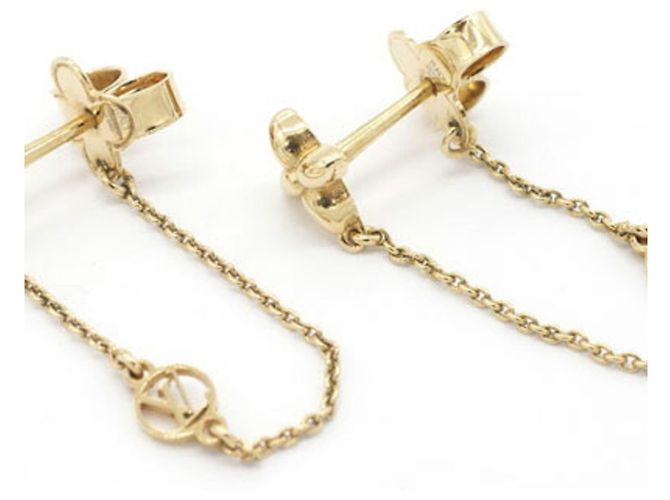 Pendientes de botón en metal dorado Louis Vuitton - vista 3