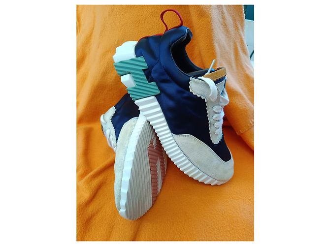 Hermès Sneakers Camoscio e Nylon Blu Beige - vista 4