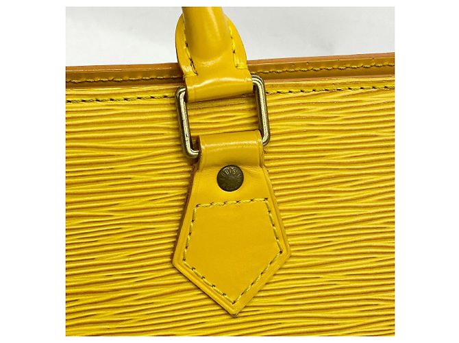 Borsa Louis Vuitton Epi Triangle - vista 8