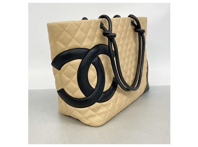 Saco Tote Chanel Cambon em Pele de Cordeiro - vista 2