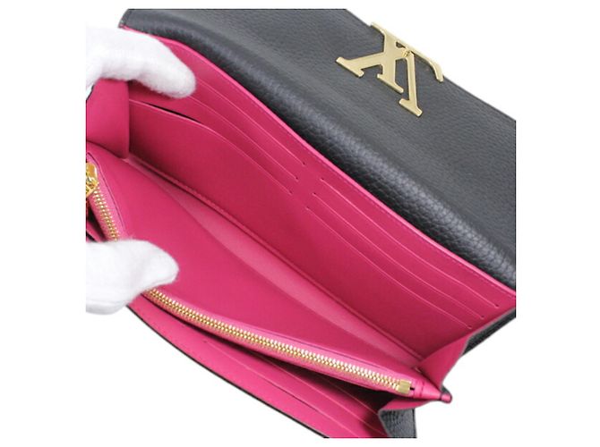 Capucines Louis Vuitton Black Taurillon Leather Bi-fold Long Wallet - view 9