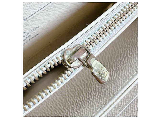 Louis Vuitton Zippy Wallet in Damier Azur Canvas - view 16