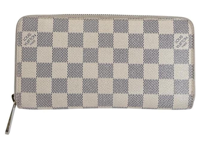 Louis Vuitton Zippy Wallet in Damier Azur Canvas - view 2