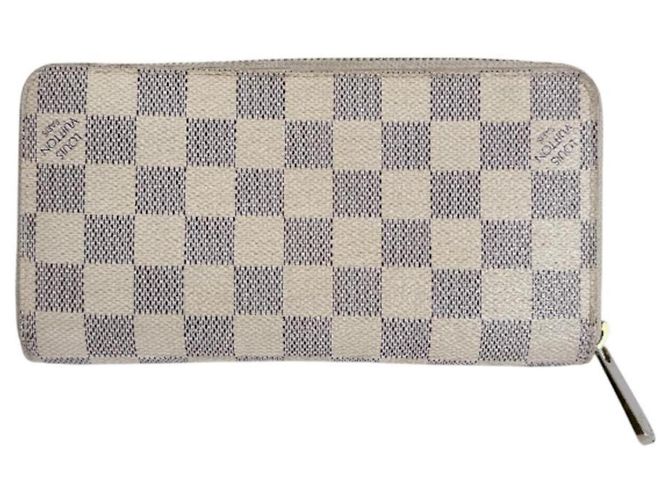 Louis Vuitton Zippy Wallet in Damier Azur Canvas - view 3