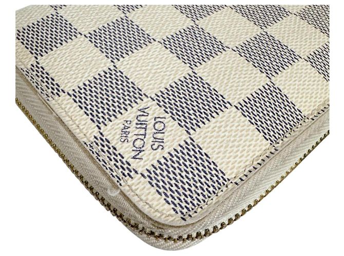 Louis Vuitton Zippy Wallet in Damier Azur Canvas - view 8