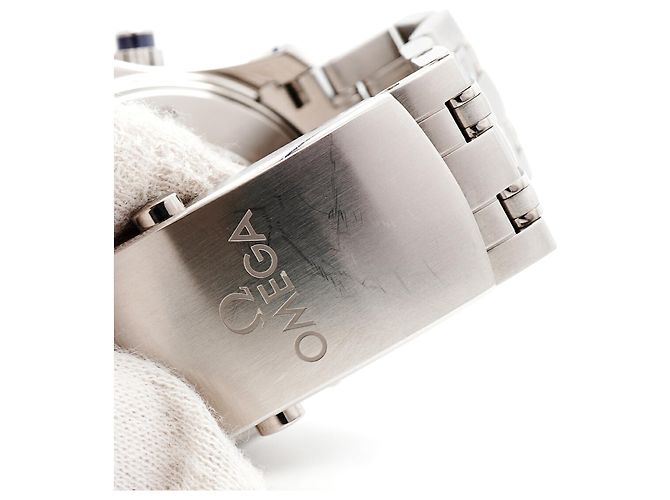 Orologio da polso Omega Seamaster Diver 300M GMT da uomo - vista 7