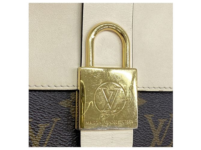 Bolso Louis Vuitton Monogram Rocky BB - vista 10