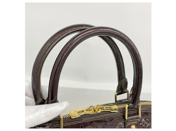 Sac à main Louis Vuitton Alma GM Vernis - vue 9