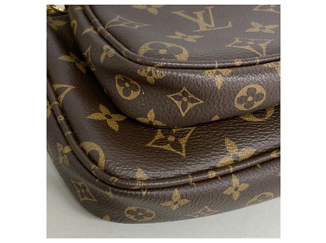 Louis Vuitton Monogram Multipochette Accessoires Shoulder Bag - view 8