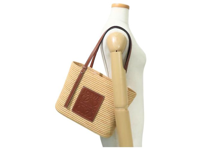 Sac Tote Loewe en raphia et cuir - vue 19